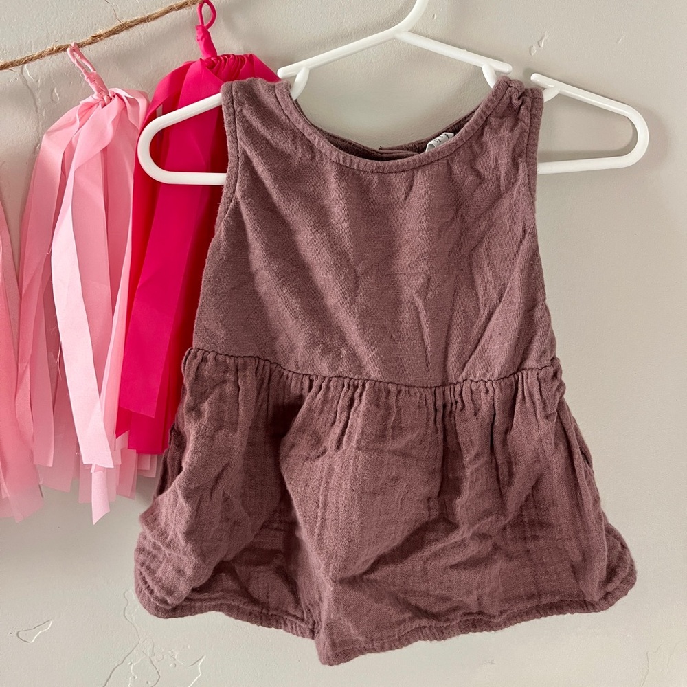 GAP Girls' Dress and Tops (With Free Leopard Sweatpants) Heart and Star Patterns - Picture 3 of 5